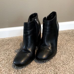 Sam Edelman Black Leather Block Heel Bootie Size 6